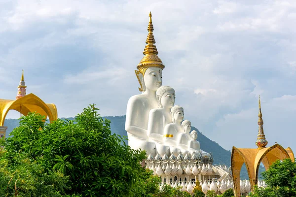 Beautiful Temple Name Wat Phra Thart Pha Son Kaew Located — стокове фото