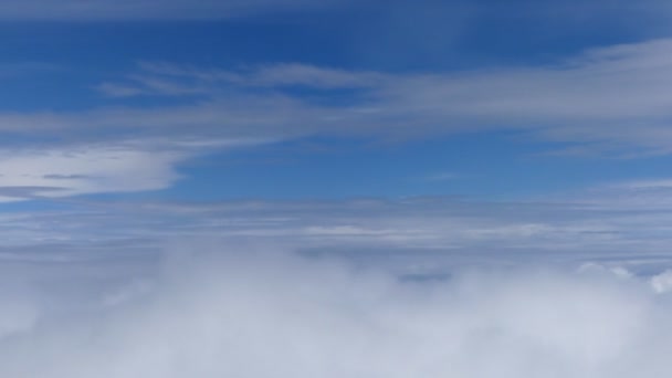 Nuvens Céu Visto Das Janelas Avião Para Fundo Voando Acima — Vídeo de Stock