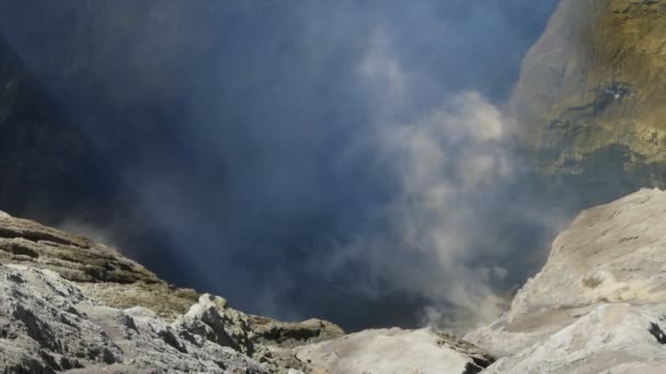 Кратера Бромо Здійнявся Дим Паруючий Активний Вулкан Національний Парк Тенггер — стокове відео