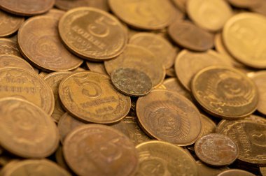 Eski paralar toplu, arkaplan resmi, yakın plan, seçici odak