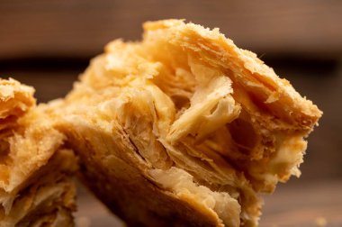 Tereyağlı katman kek, yakın plan, seçici odaklanma