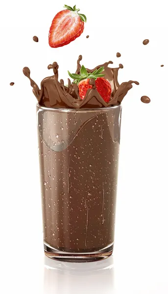 สตรอเบอร์รี่สาดลงในแก้วมิลค์เชคช็อคโกแลต . — ภาพถ่ายสต็อก