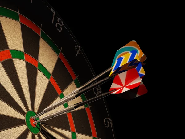 Dartbord met drie darts center target. — Stockfoto