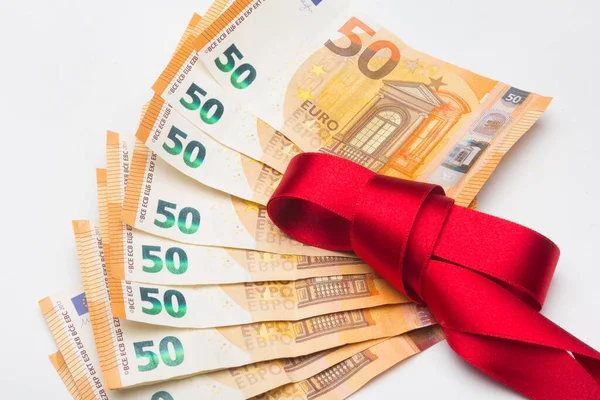 Billetes Dinero Con Lazo Regalo Rojo — Foto de Stock