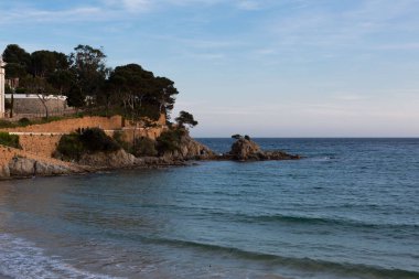 Costa Brava 'nın resmi, Akdeniz Katalonya' nın kuzeyi, İspanya.