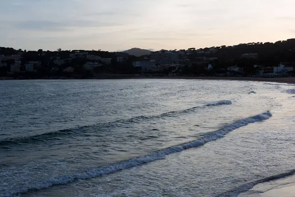 İspanya 'nın Katalonya kentindeki Costa Brava' daki Akdeniz manzarası.