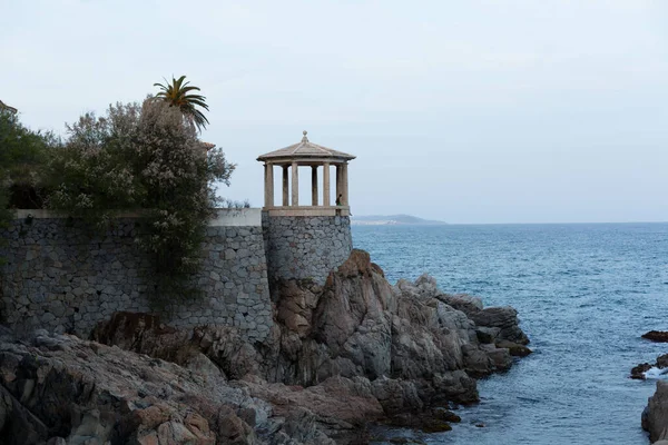 Costa Brava 'nın resmi, Akdeniz Katalonya' nın kuzeyi, İspanya.
