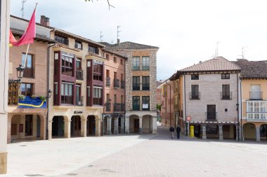 İspanya 'nın Kastilya şehrinde küçük bir kasaba olan Belorado, Camino de Santiago' da hacıların geçtiği bir köydür..