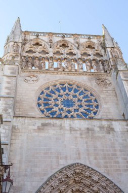 Burgos, İspanya Gotik Katedrali 'nin dış cephesi.