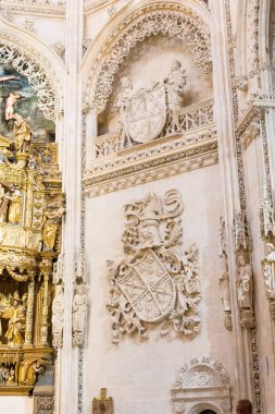 Burgos, Castilla, İspanya 'nın iç katedrali, mimari, heykel ve sunak detayları.