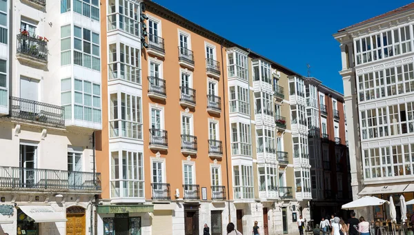 Küçük İspanyol kasabalarındaki kırsal binaların pencereleri