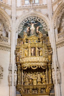 Burgos, Castilla, İspanya 'nın iç katedrali, mimari, heykel ve sunak detayları.