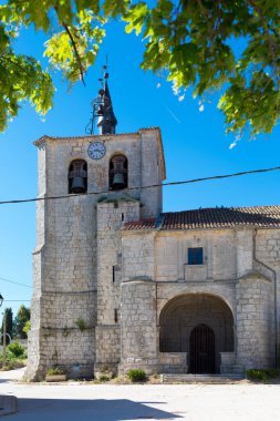 İspanya 'nın iç kesimlerindeki boş kırsal köyler, boş sokaklar.