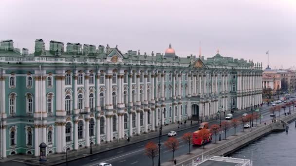 Aerial View Saint Petersburg Cityscape Hermitage Imperial Palace Sculpture Facade — Video Stock