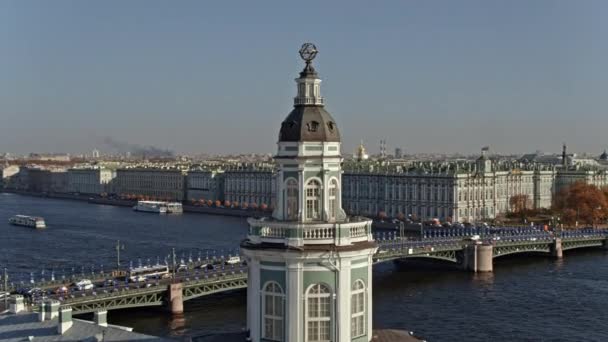 Neva River Palace Bridge City Promenade Drone Footage City Center — стоковое видео