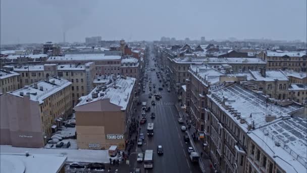 Ciudad de invierno calle en Rusia San Petersburgo — Vídeo de stock