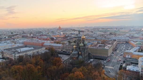 Vue aérienne du centre-ville de Saint-Pétersbourg. — Video