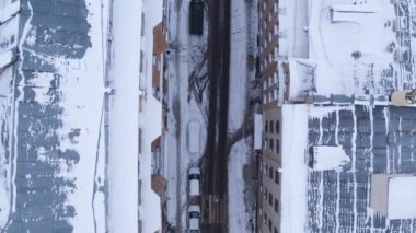 Kışın çatıdan drone görüntüsü. Eski Ciyu evleri.