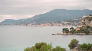 Deniz manzarası Monako manzarası. Bahar erken geldi. Monte Carlo görünümü