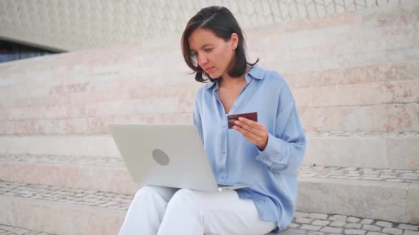 Business Woman Making Online Payment Laptop Sitting Stairs Outdoors Young — Stockvideo