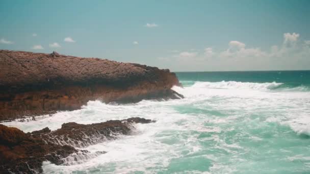 Océan Atlantique Jour Été Orageux Grande Vague Mer Sur Une — Video