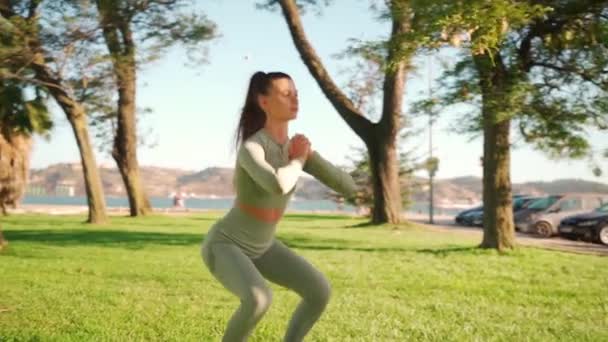Sporty Woman Park Squats Bodyweight Training Open Air Young Adult — Stockvideo