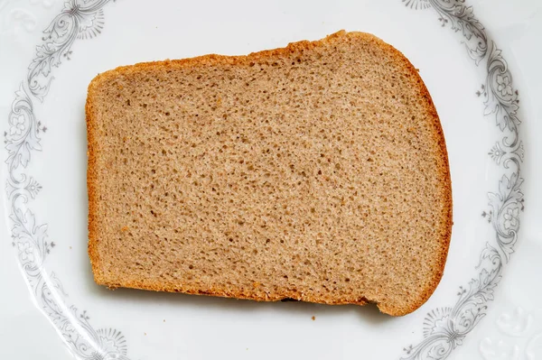 호 밀 빵의 슬라이스 — 스톡 사진