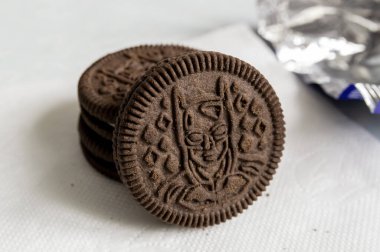 Batman görüntülü Oreo kurabiyeleri.