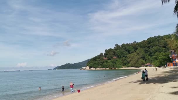 Perak Malajsie Listopad 2021 Volnočasové Aktivity Lidí Relaxujících Exotické Pláži — Stock video