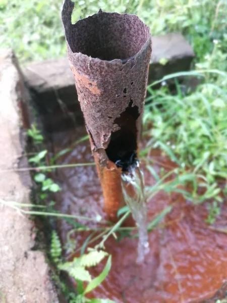 Corroded Water Pipe Leaking Farm Meadow — Stock Photo, Image