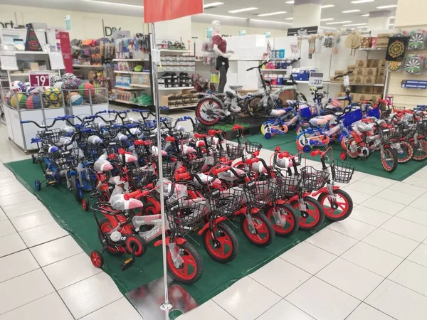 Perak Malezya Aralık 2021 Aeon Alışveriş Süpermarketi Sri Manjung Birçok — Stok fotoğraf