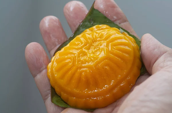 Farbige Schildkrötenkuchen Mit Einem Mandarinenwort Auf Der Tortenoberfläche Das Langlebigkeit — Stockfoto