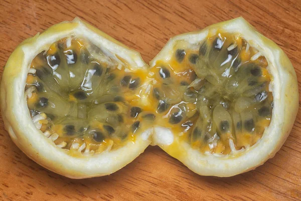 Inner Part Slice Passiflora Edulis Fruit — Stock Photo, Image