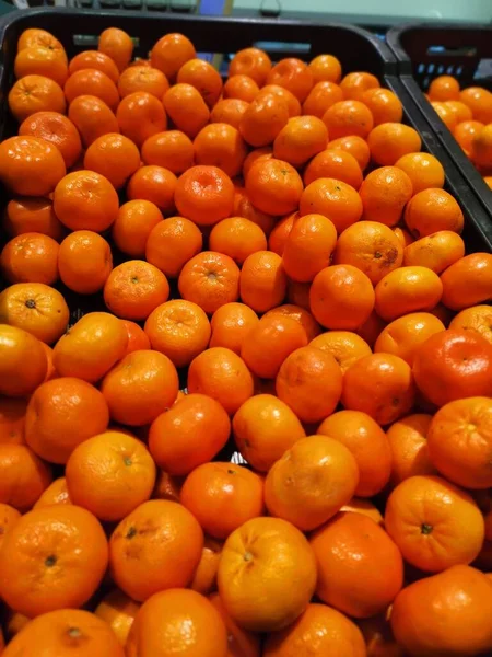 Hög Med Mini Porslin Honung Mandarin Apelsin — Stockfoto