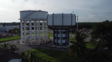 Beton depolama tankının hava görüntüsü.