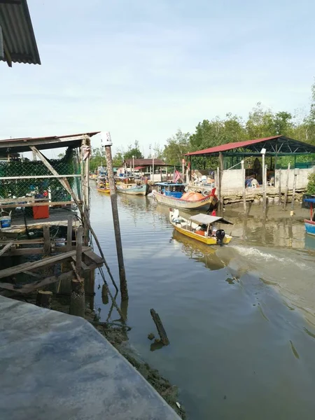 Perak Malajzia 2022 Május Halászfalu Csónakparkjának Jelenete Tevékenysége Pasir Panjang — Stock Fotó