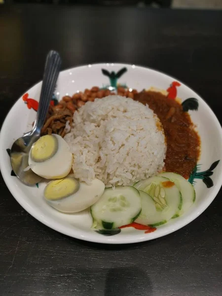 Plate Asian Local Nasi Lemak — Stock Photo, Image