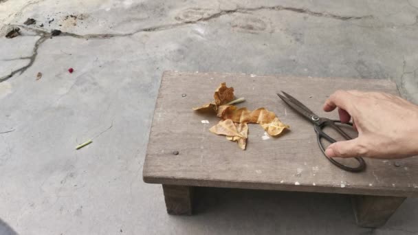 Single Old Traditional Chinese Antique Scissor — Vídeos de Stock