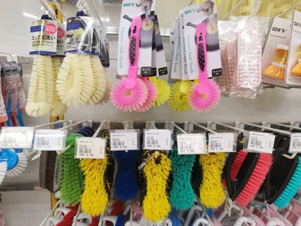 Perak Malaysia August 2022 Variety Domestic Scrub Brushes Hanging Shelves —  Fotos de Stock