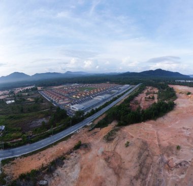 Kırsal kesimdeki konut geliştirme alanlarının hava görüntüsü.