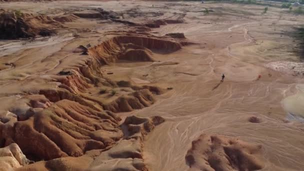 Superficie Aerea Cava Paesaggio Scena Filmato Causa Erosione Del Suolo — Video Stock