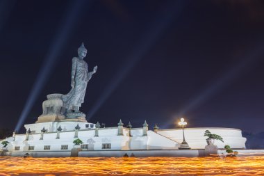 Wi-sa-ka-BÜ-cha - Tayland en dini günlerde