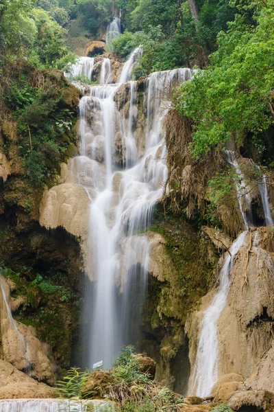Kouangxi water fall at louangprabang — Stock Photo, Image