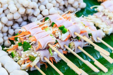 popüler yerel gıda yapardı ve mantar ızgara olduğunu