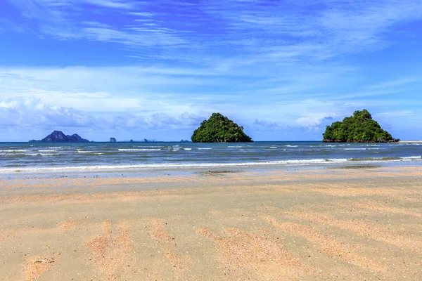Beach nop parathara island krabi thailand — ストック写真
