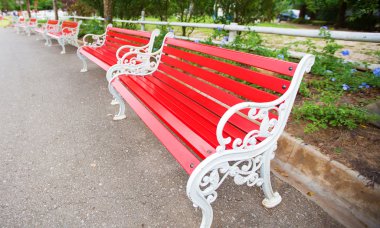 Kırmızı sandalye çelik 