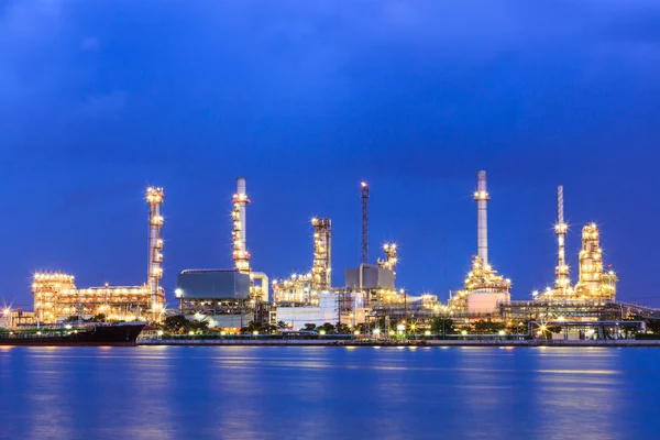 Olja och gas pipeline och petrokemisk industri — Stockfoto
