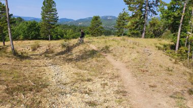 Provence 'deki dağ bisikletçiliği, taşıma