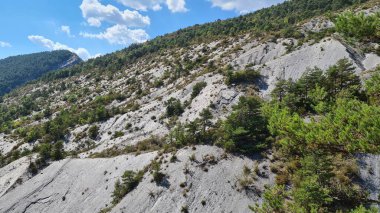 Digne les Bains 'in siyah tepeleri, MTB Cenneti