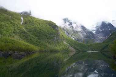 Norveç Sunndal Hardangerfjord Bondhusvatnet Buzul Gölü Bondhusbreen Buzulu